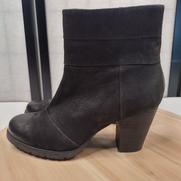Clarks Artisan Black Leather Ankle Block Heel Boots Booties Women US 7M - Picture 5 of 11